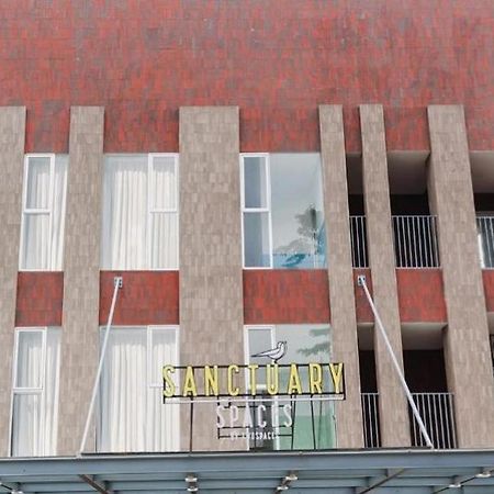 Sanctuary Spaces By Twospaces Yakarta Exterior foto